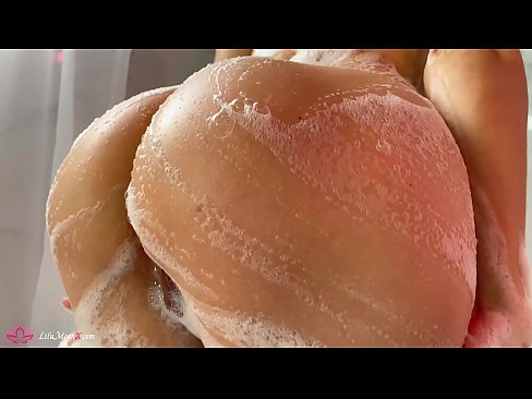 ❤️ Brunetka masturbira pičko z vibratorjem do intenzivnega orgazma pod tušem Porn video na porno sl.ttsex.ru ❌️❤